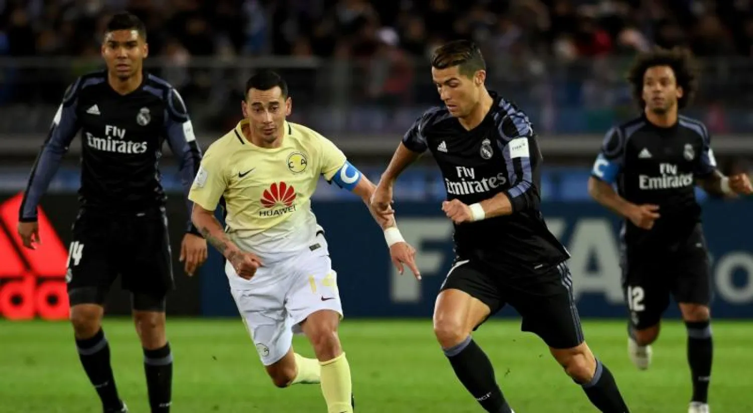 بنزيمة ورونالدو يقودان الريال لبلوغ نهائي كأس العالم للأندية