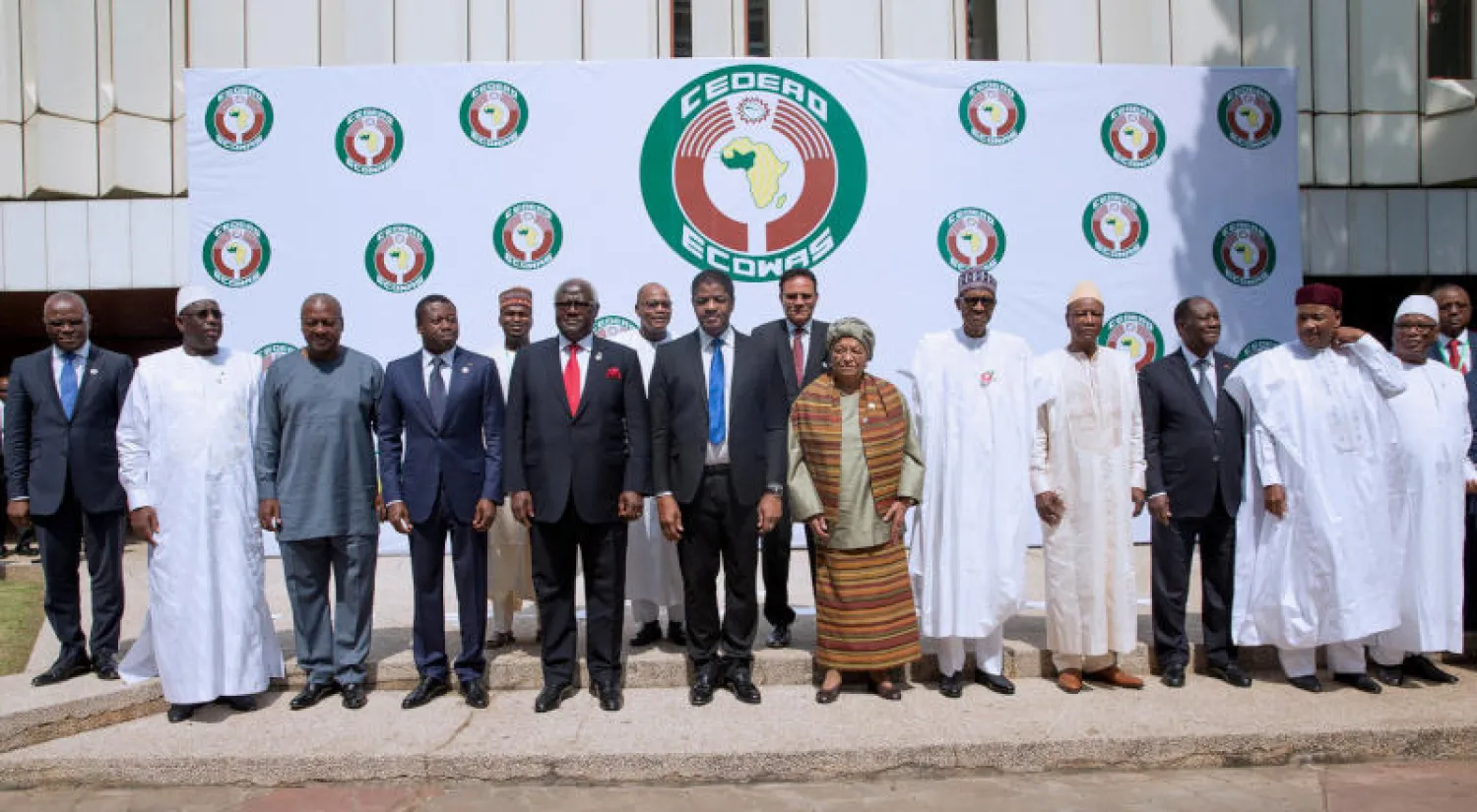 تكتل «غرب أفريقيا» يطالب نيجيريا وآخرين بإصلاحات اقتصادية