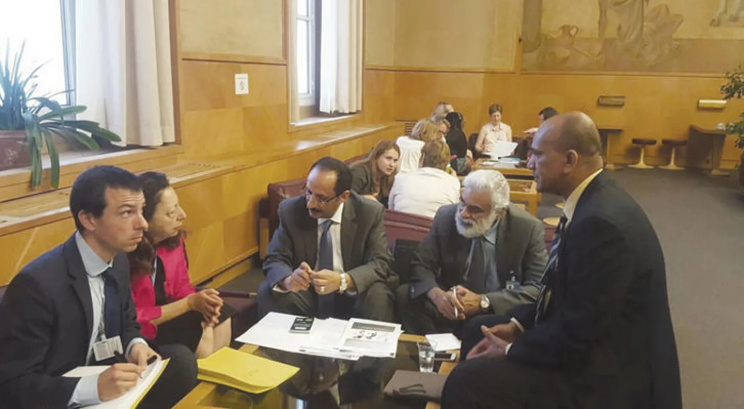 جانب من اللقاءات الدولية التي يعقدها الأصبحي لتفعيل ملفات حقوق الإنسان في اليمن (سبأ)