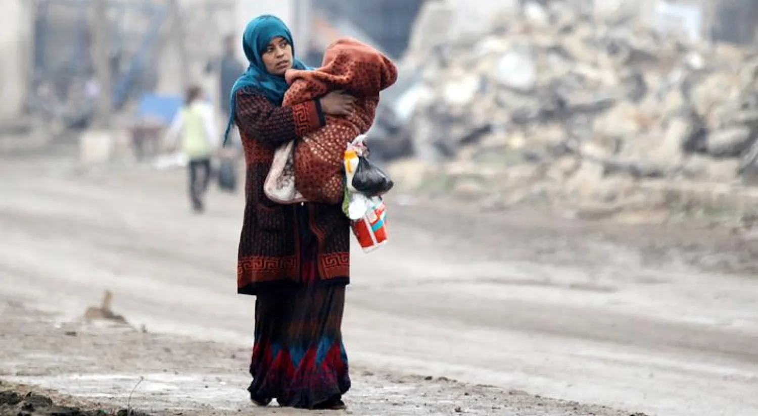 تركيا تطلب دعم التحالف وتؤكد إجلاء 44 ألف شخص من حلب