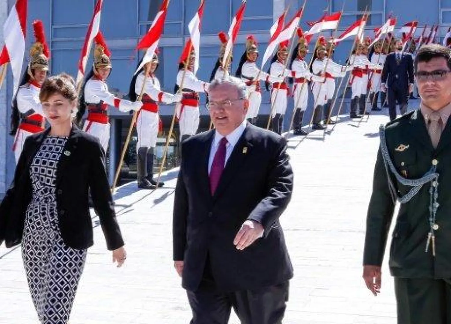 10 أخبار تود معرفتها قبل الساعة الثانية عشرة ظهًرا ليوم الجمعة 30/ 12/ 2016