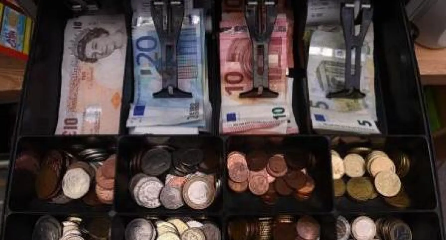 الجنيه الإسترليني يرتفع لأعلى مستوى في أسبوعين مقابل اليورو