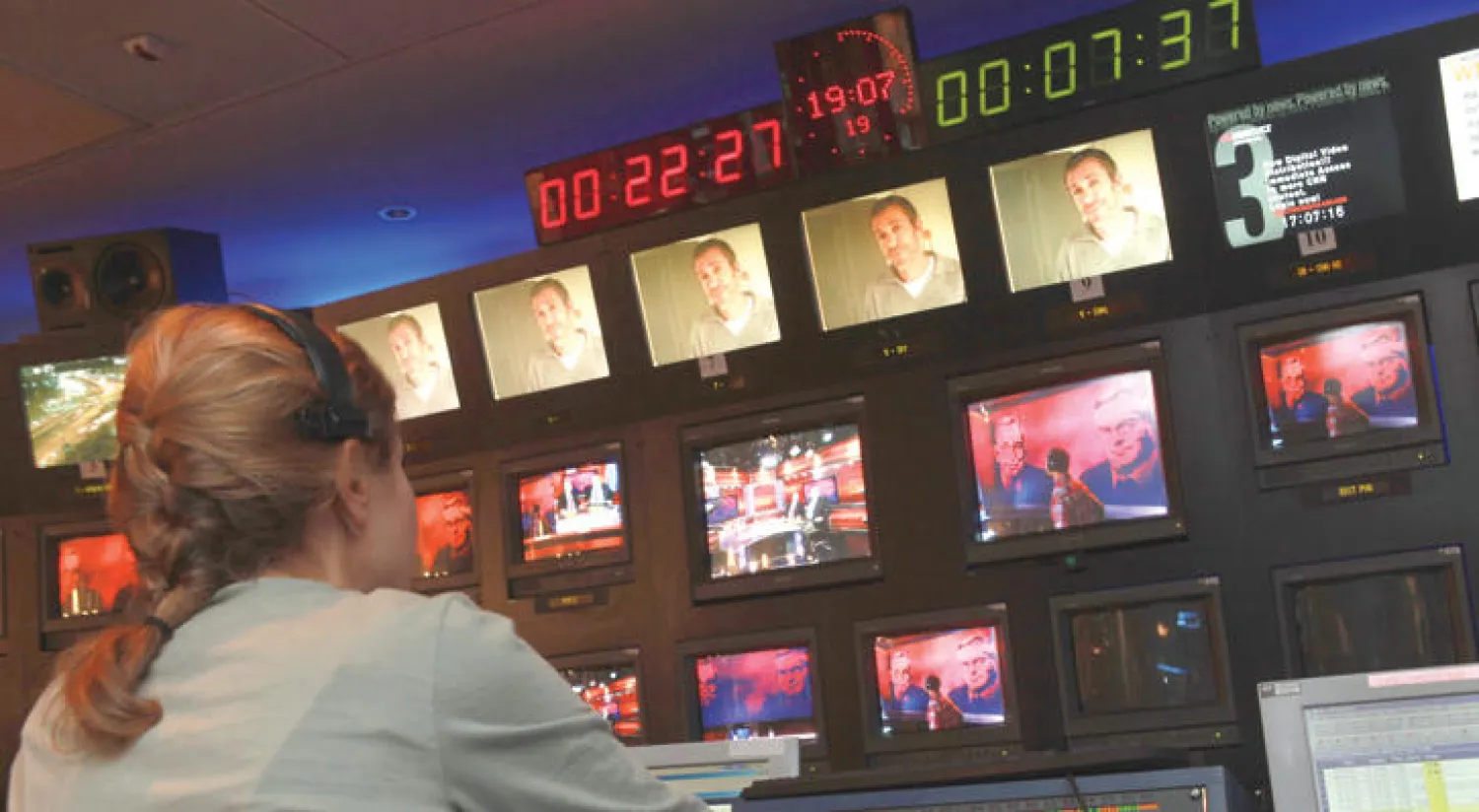 المرأة و«الموساد»