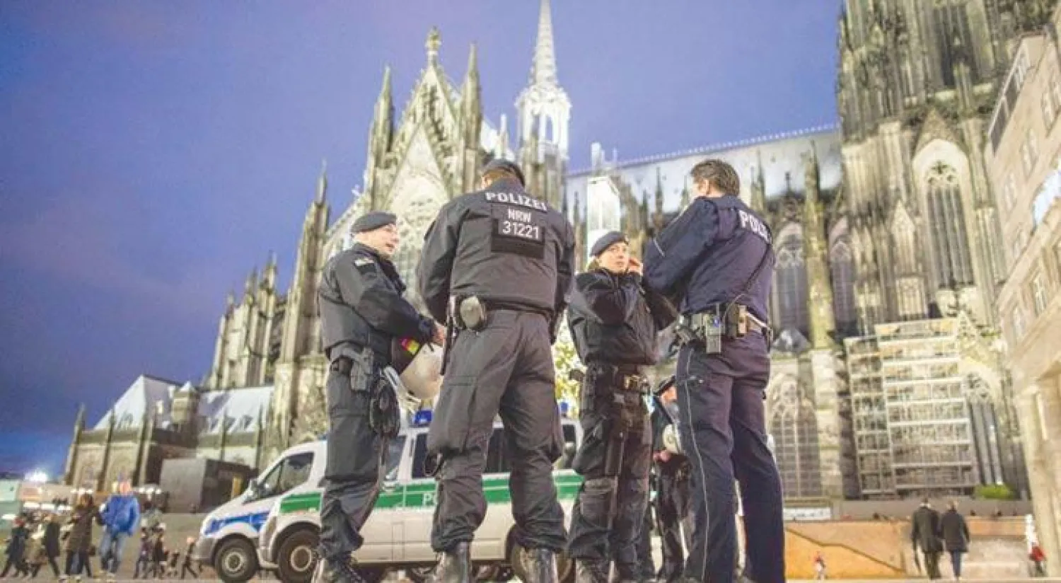 وجود كثيف لشرطة كولون أمام كاتدرائيتها الشهيرة (الدوم) («الشرق الأوسط»)