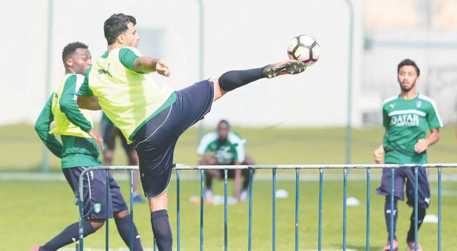 من تدريبات الأهلي في معسكر دبي («الشرق الأوسط»)