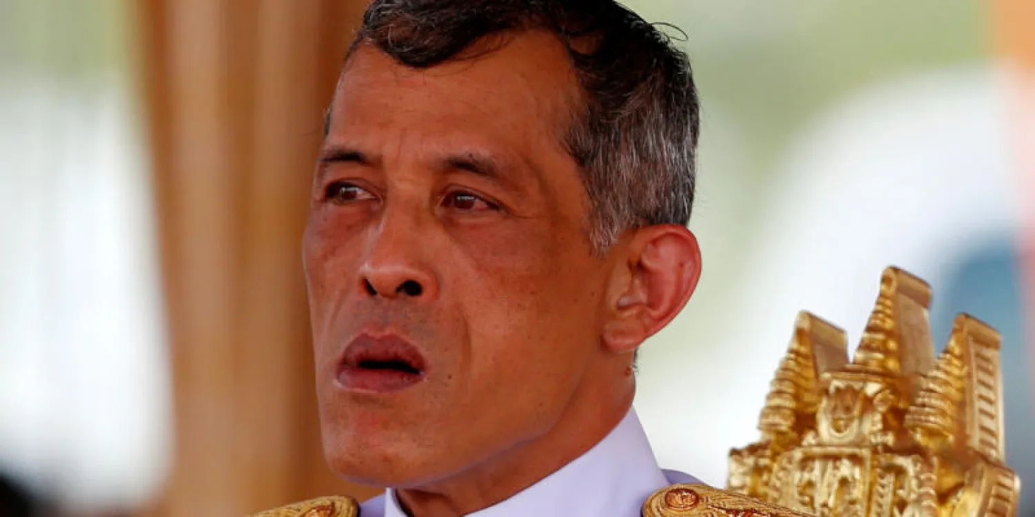 الملك الجديد يبدأ تعديل دستور تايلاند