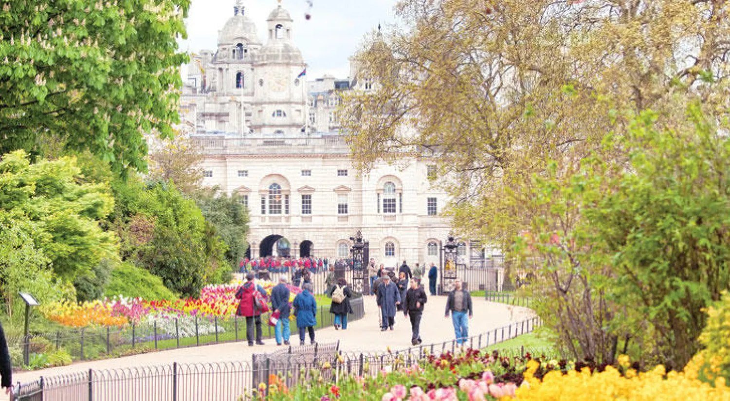 معلم ومعلومة: «سانت جيمس بارك»... من أجمل متنزهات وسط لندن