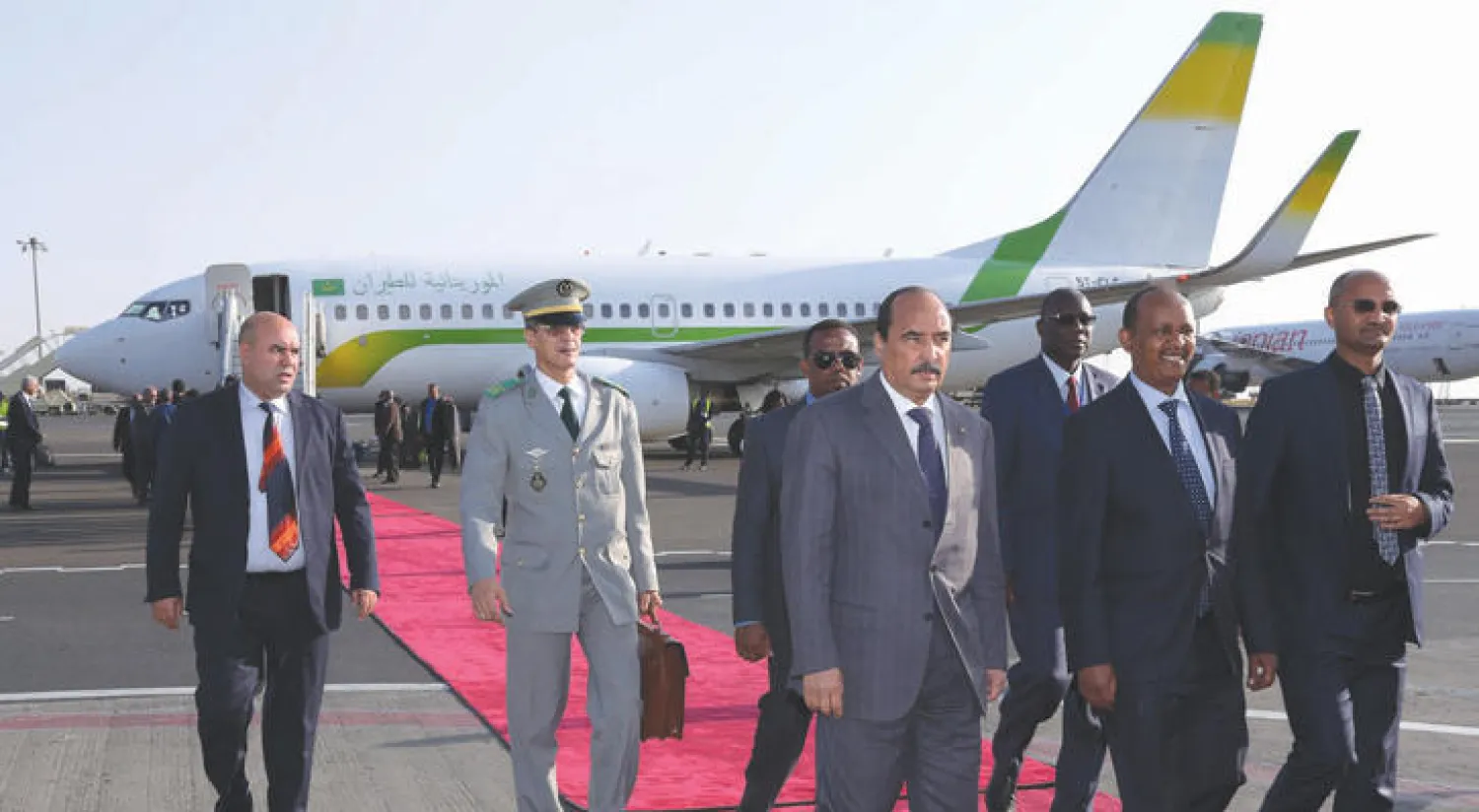 وصول الرئيس الموريتاني إلى مطار أديس أبابا أول من امس (غيتي)