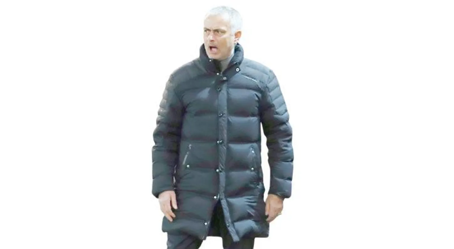 مورينيو غاضب من قرارات حكم مباراة يونايتد وهال (رويترز)