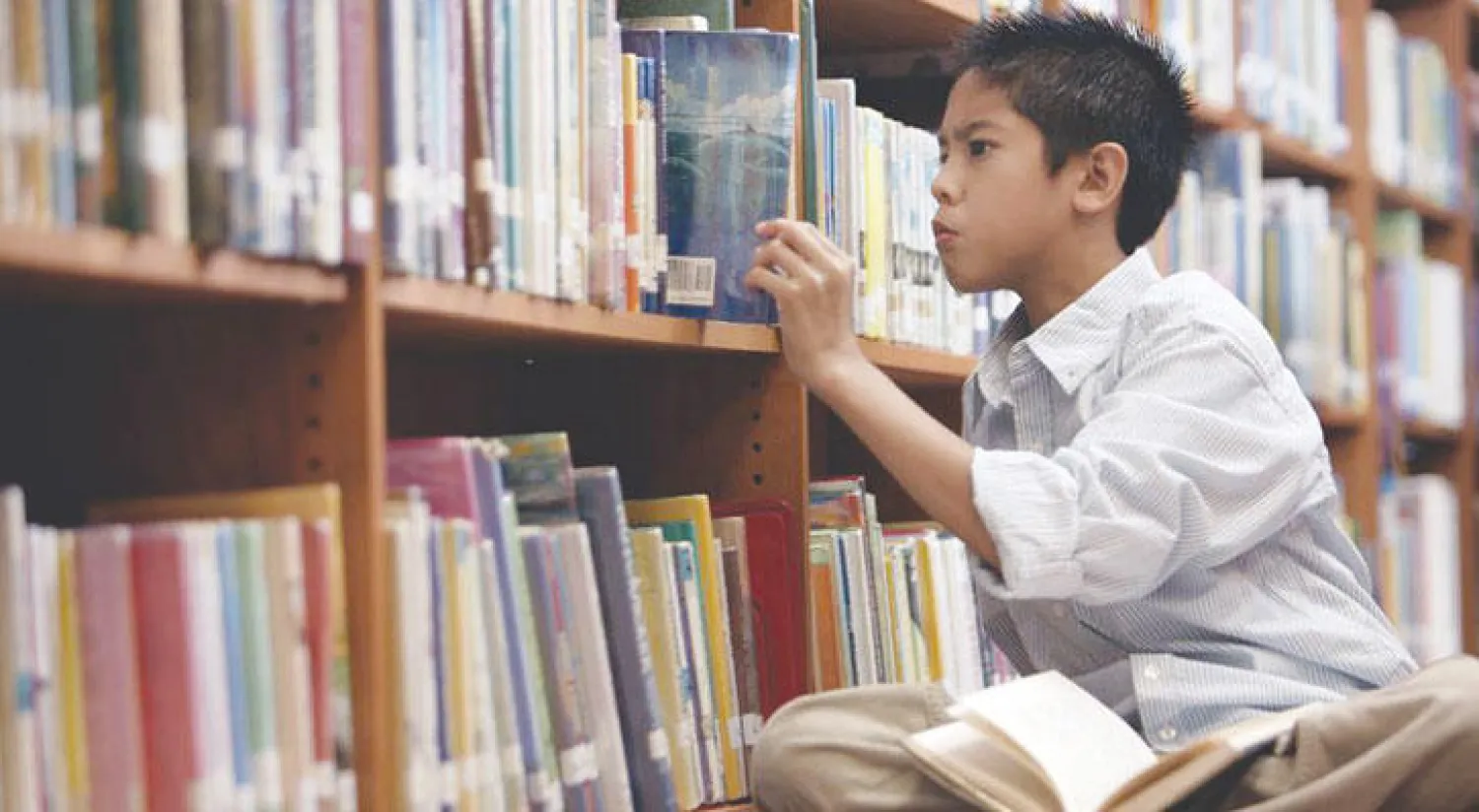 قراءة الكتب التقليدية الورقية