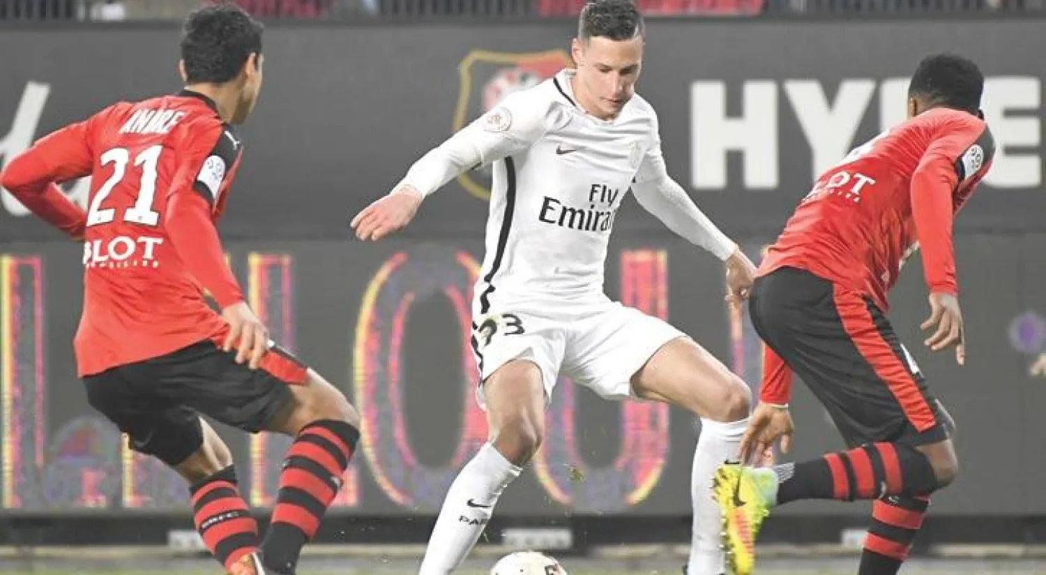 صفقة دراكسلر وحده شكلت ثلثي المبلغ الوارد للدوري الألماني (أ.ف.ب)