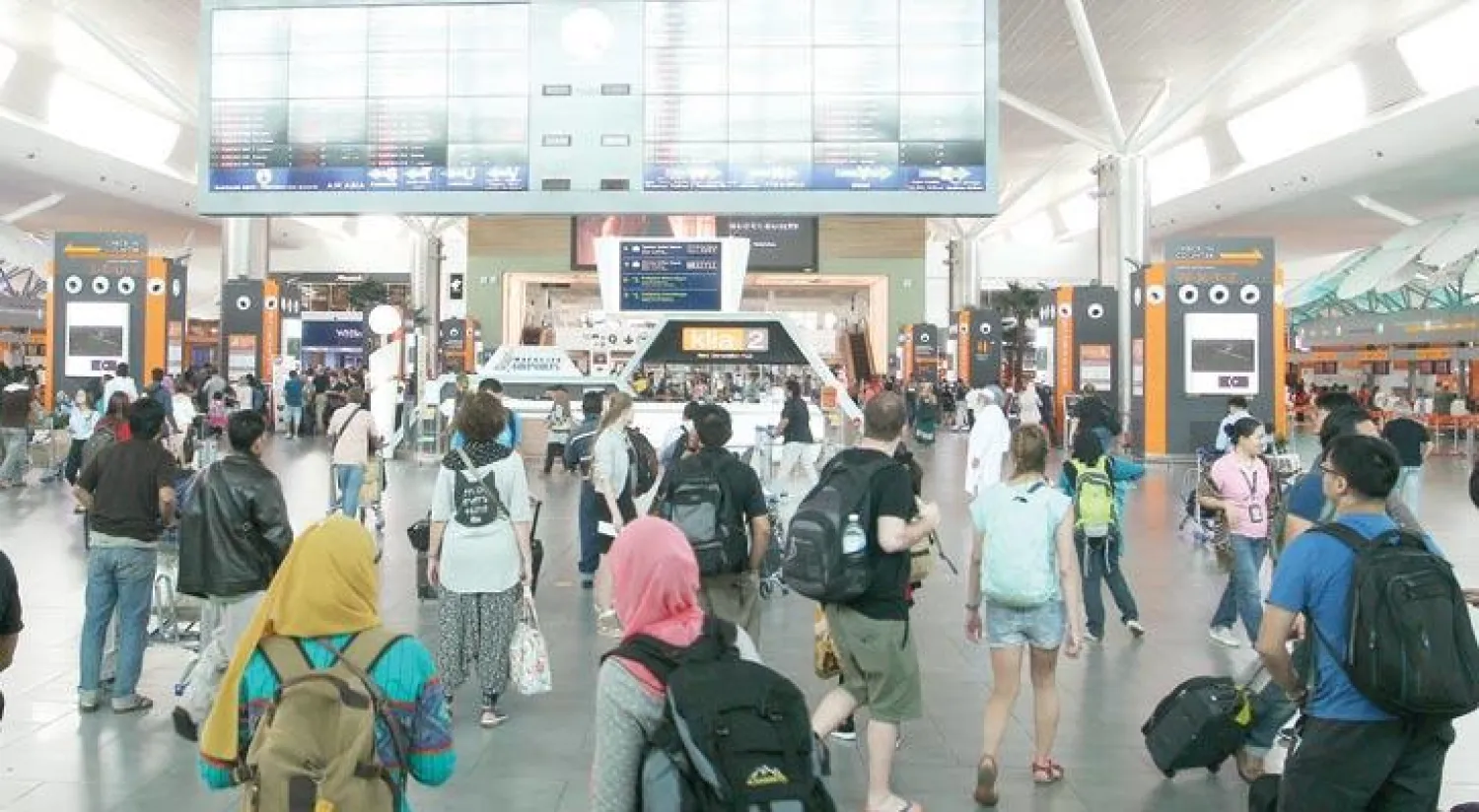 مطار كوالالمبور سيخضع لعملية تمشيط للتأكد من عدم وجود مواد مشعة بسبب عملية الاغتيال التي استخدم فيها غاز مسمم محرم دولياً (أ.ب)