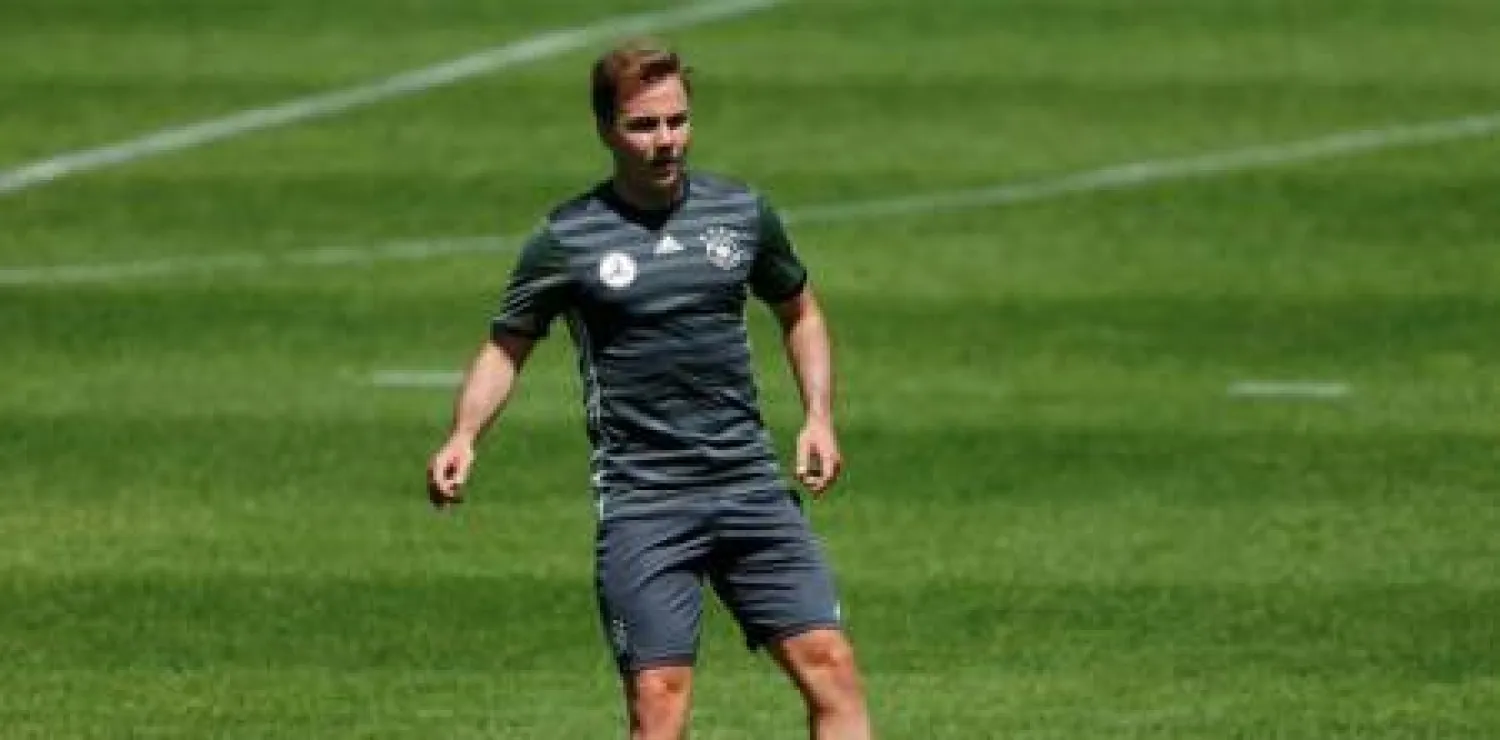 ماريو غوتزه لاعب وسط دورتموند (رويترز)