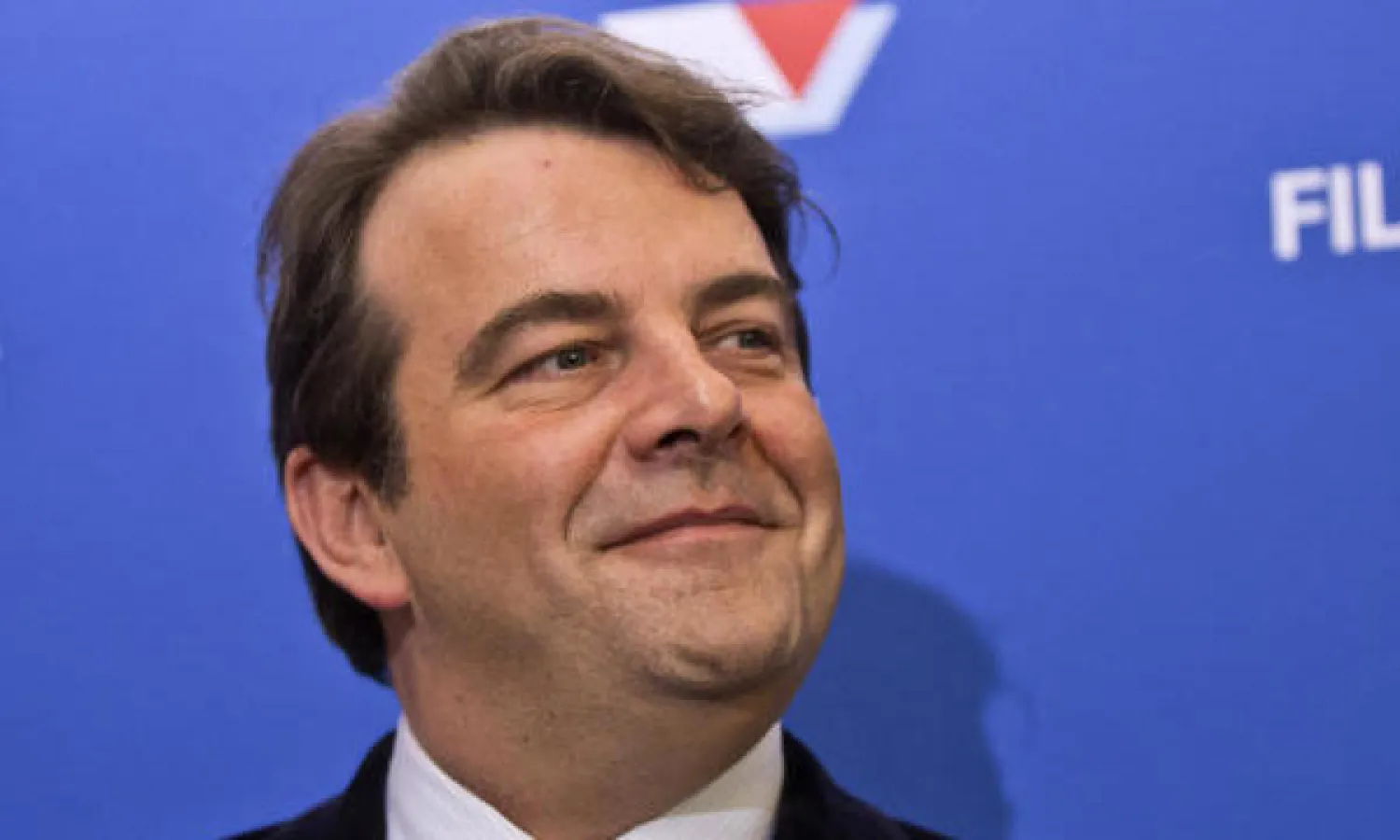 تيري سولير المتحدث باسم مرشح الرئاسة الفرنسي المحافظ فرنسوا فيون بعد إعلان استقالته.(أ.ب)