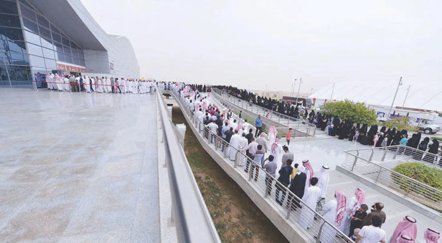 إقبال كبير على معرض الرياض في دورته الماضية ({الشرق الأوسط})