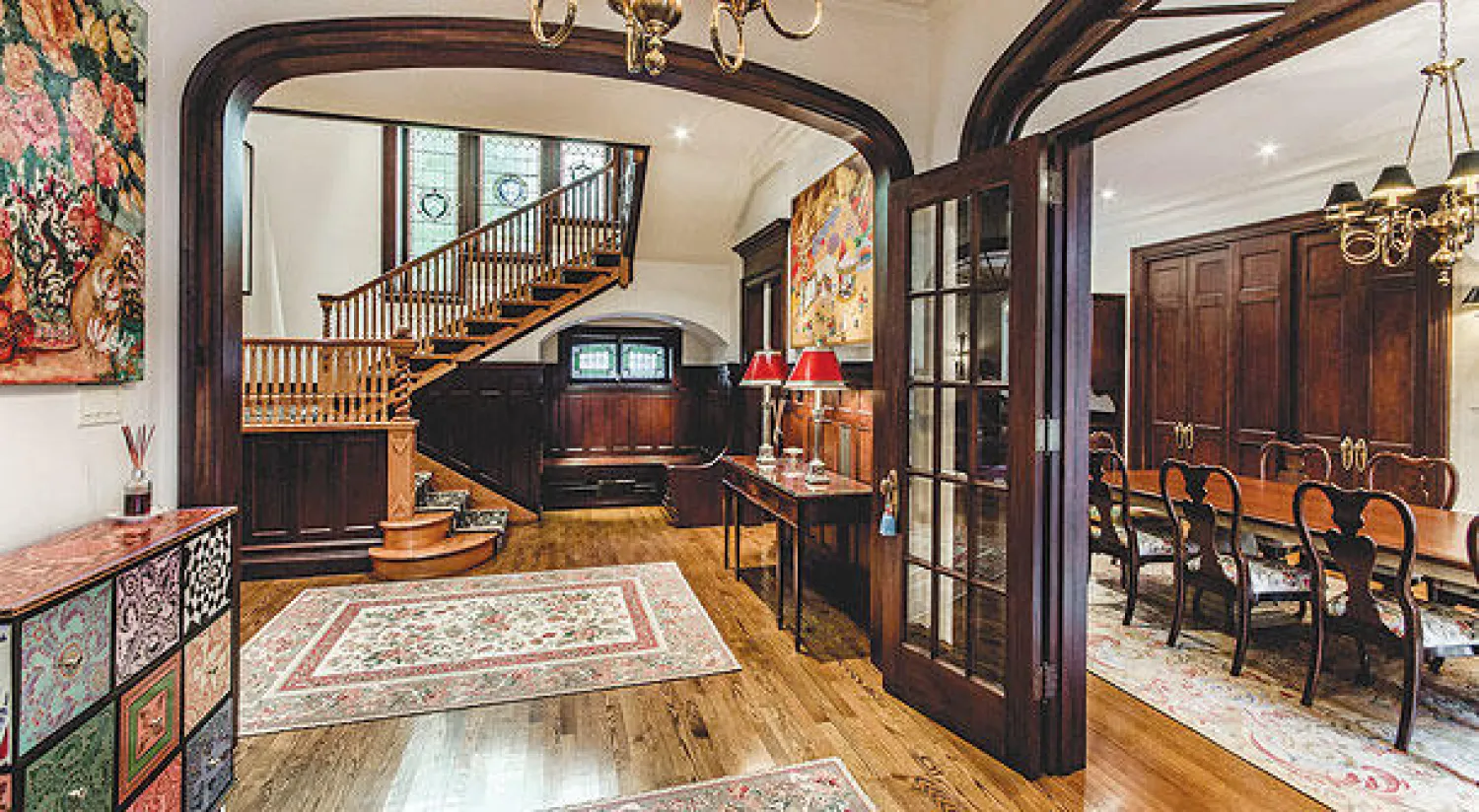 منزل على الطراز الفيكتوري مكون من 6 غرف نوم في مونتريال