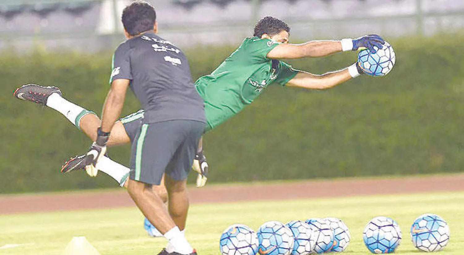 من تدريبات الحراس أمس («الشرق الأوسط»)