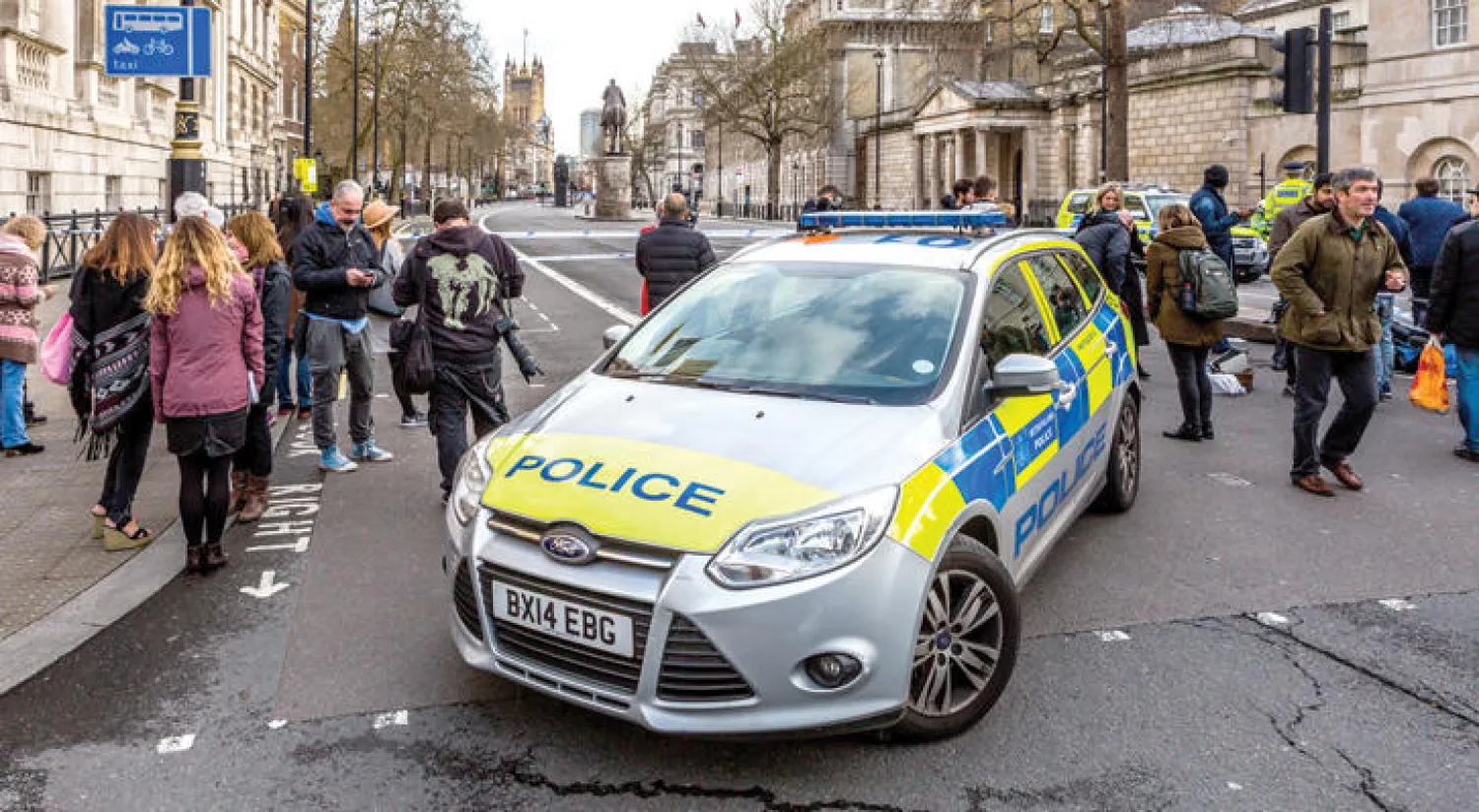 عناصر الشرطة تطوق مقر البرلمان بعد الاعتداء  (تصوير: جيمس حنا)