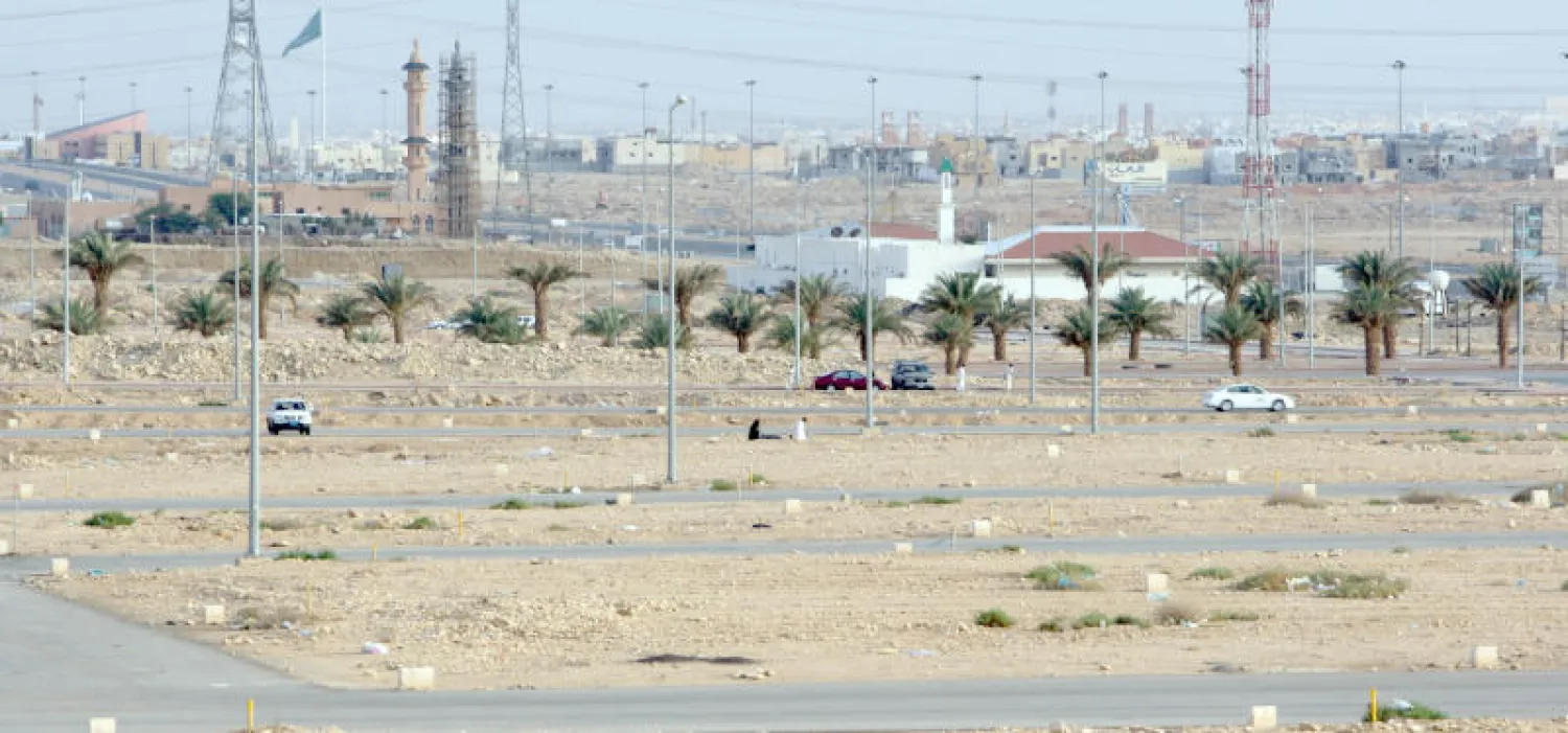 تطبيق الرسوم على الأراضي داخل المناطق السكنية («الشرق الأوسط»)