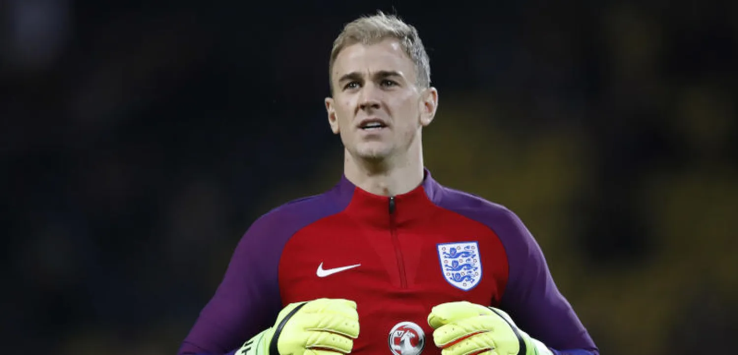 جو هارت حارس مرمى منتخب إنجلترا (رويترز)