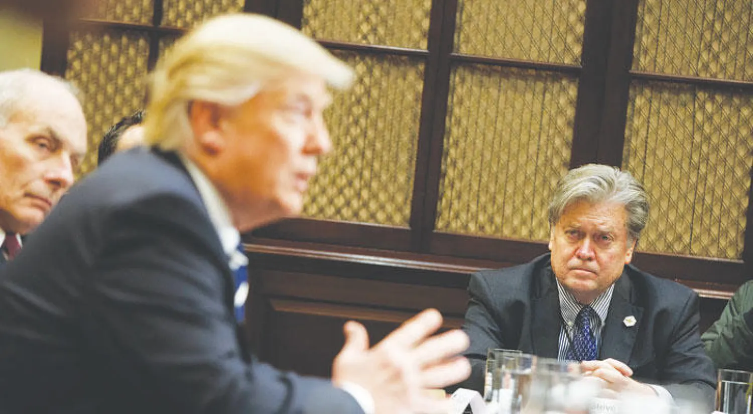 ستيف بانون رئيس تحرير صار «مستشاراً استراتيجياً» للرئيس ترمب (أ.ب)