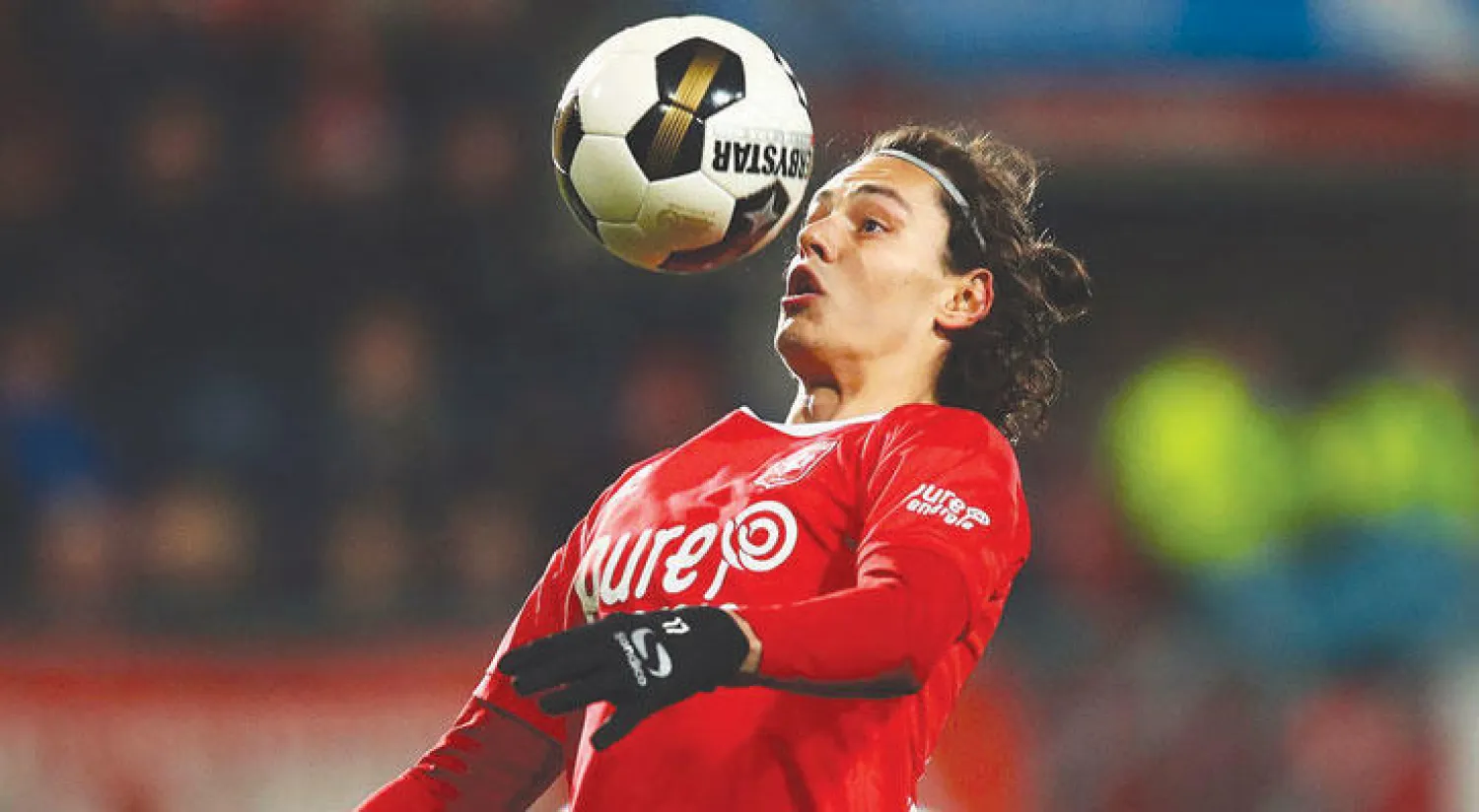 أونال نجح في تسجيل 14 هدفاً مع  تفينتي الهولندي هذا الموسم