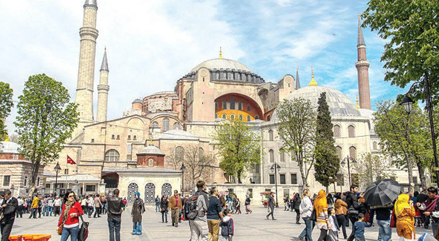 ارتفع عدد الزوار الروس 95.6 % ليصل إلى 39.2 ألف زائر  بعد حل النزاعات الدبلوماسية بين البلدين (غيتي)