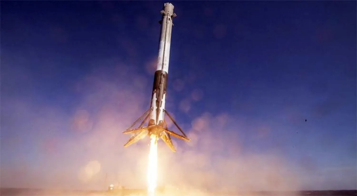 إطلاق صاروخ مستعمل للمرة الأولى يعد بتخفيض تكاليف رحلات الفضاء
