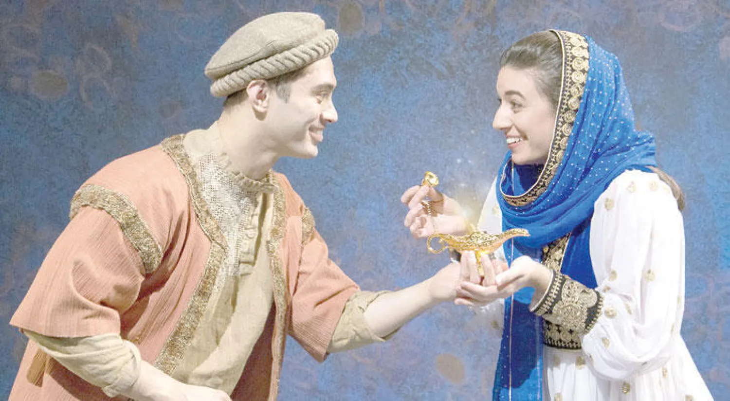 علاء الدين والأميرة أدورا (واشنطن بوست)