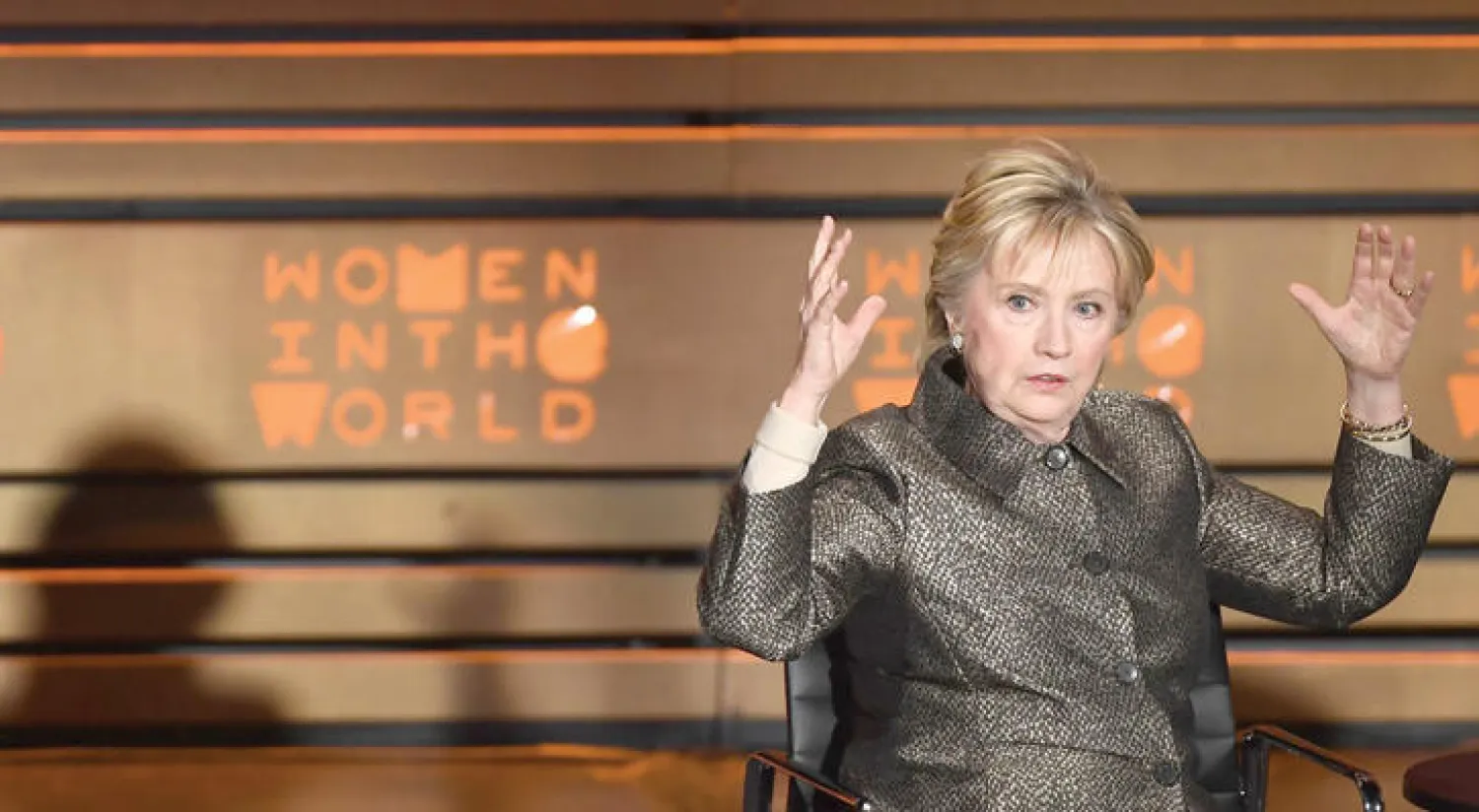 هيلاري كلينتون تخاطب المؤتمر السنوي الثامن للنساء في نيويورك (أ.ف.ب)