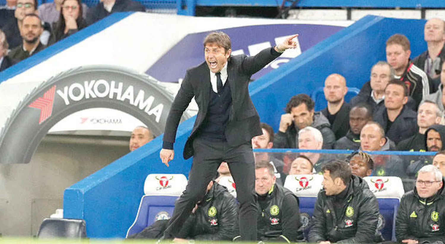 كونتي باقٍ مع تشيلسي الموسم المقبل (رويترز)