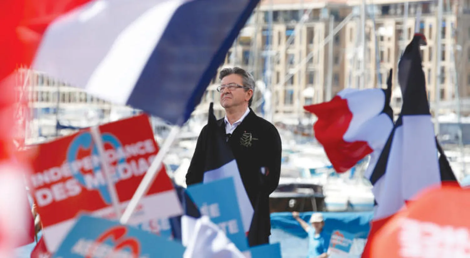 جان لوك ميلونشون المرشح للانتخابات الرئاسية بفرنسا خلال فعالية انتخابية في مارسيليا الأسبوع الماضي (رويترز)