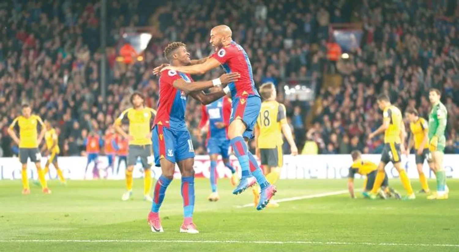 أفراح كريستال بالاس وأحزان آرسنال بعد الهزيمة المذلة للمدفعجية (رويترز)