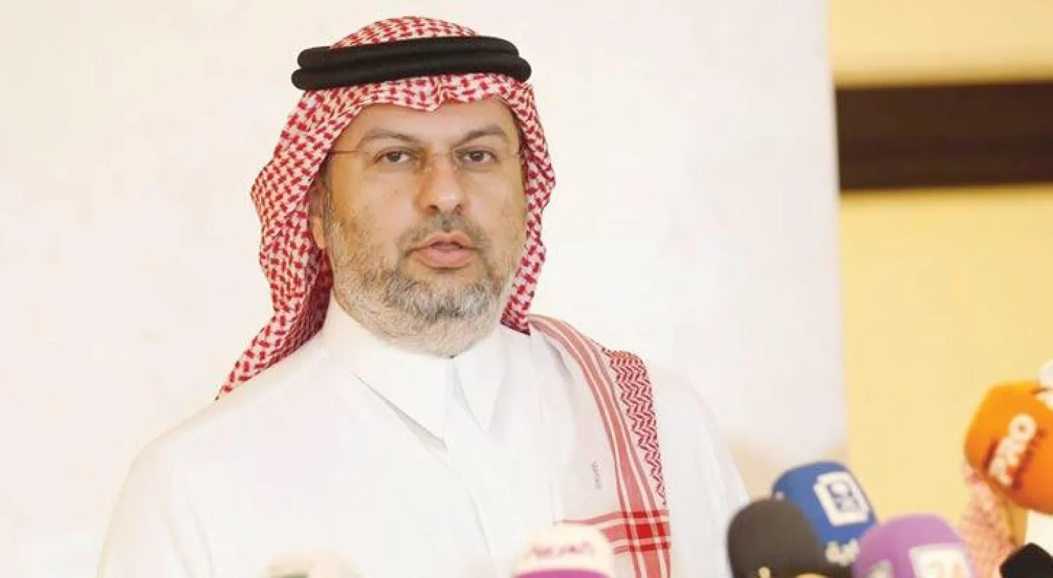 الأمير عبد الله بن مساعد خلال ورشة العمل أمس («الشرق الأوسط»)