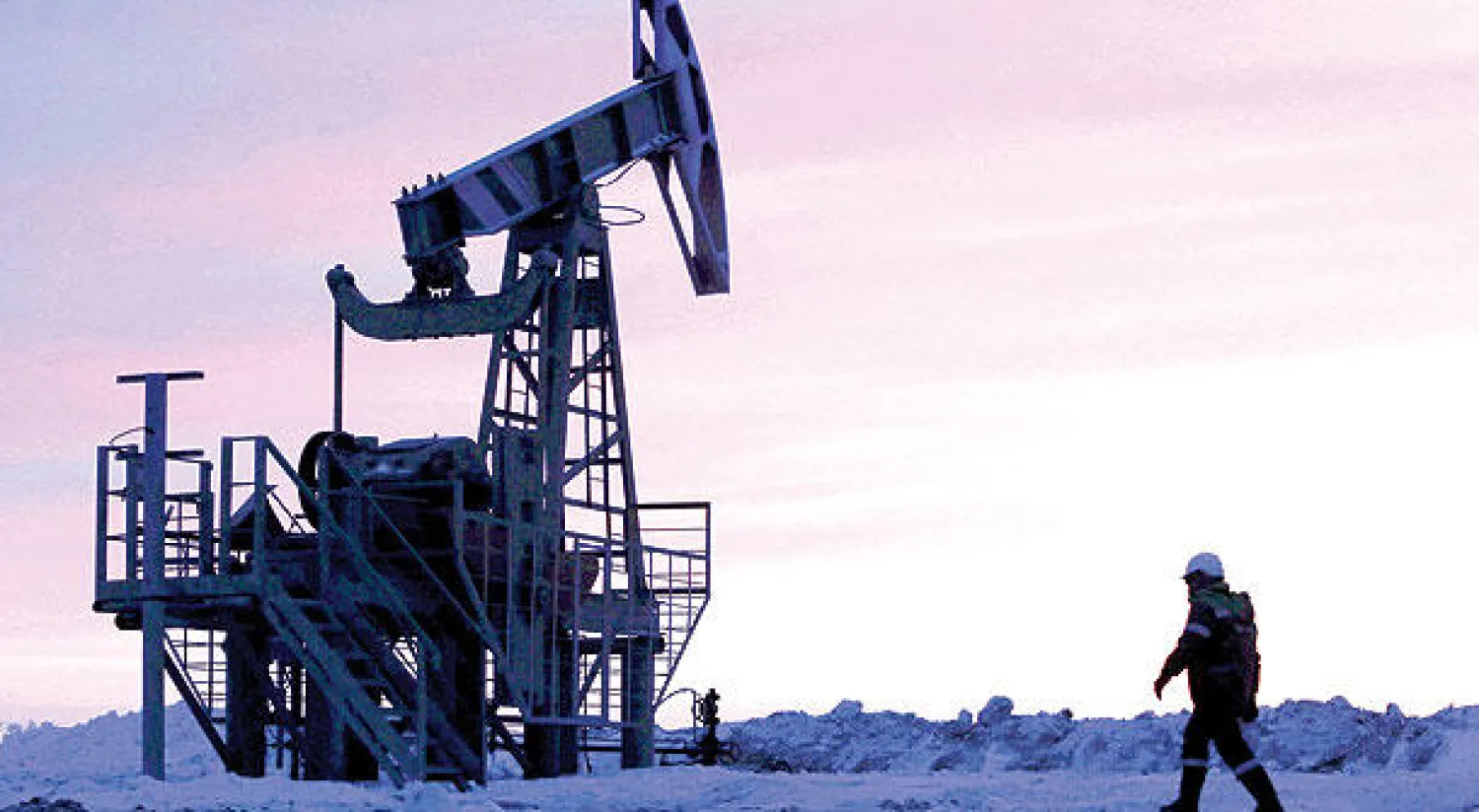 وكالة الطاقة: أسواق النفط تقترب من التوازن‭ ‬رغم ارتفاع المخزونات