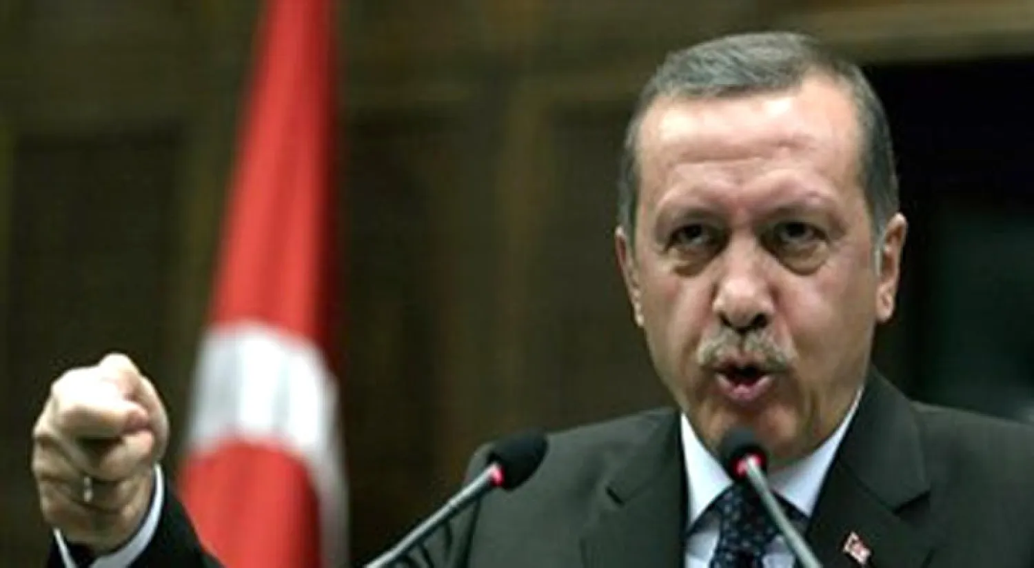 إردوغان يطمئن القوميين عشية الاستفتاء: لا فيدرالية