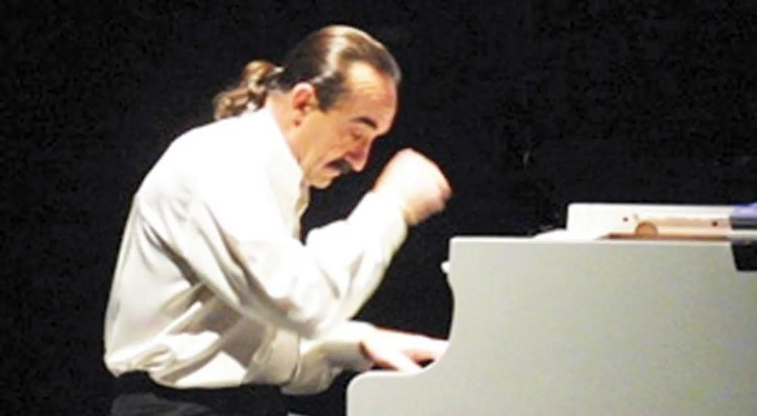 «مهرجانات جونية الدولية» تعود بعروض الضوء والليزر