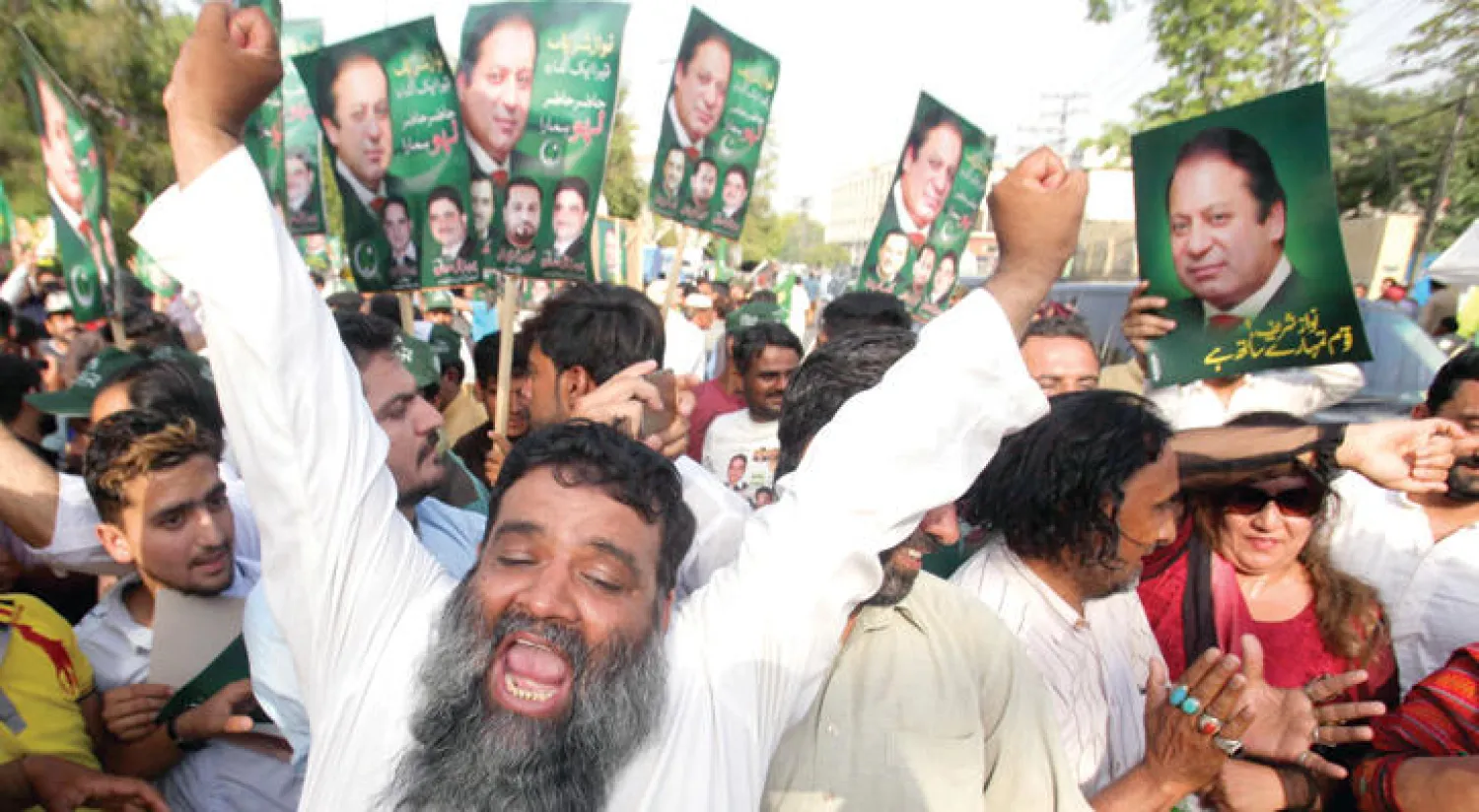 المتحدث باسم لجنة «صيانة الدستور» عباس كدخدايي خلال مؤتمر صحافي أمس (إيسنا)