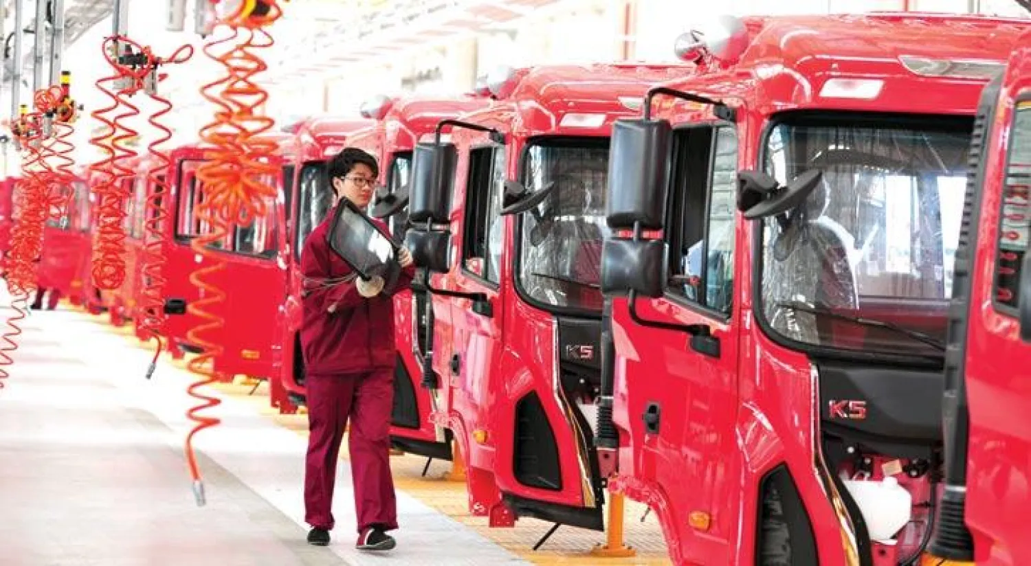 ازداد الإنتاج الصناعي الصيني في مارس بنسبة 7.6% وسجل تسارعا لافتا بعد زيادة 6.3 % في يناير (رويترز)