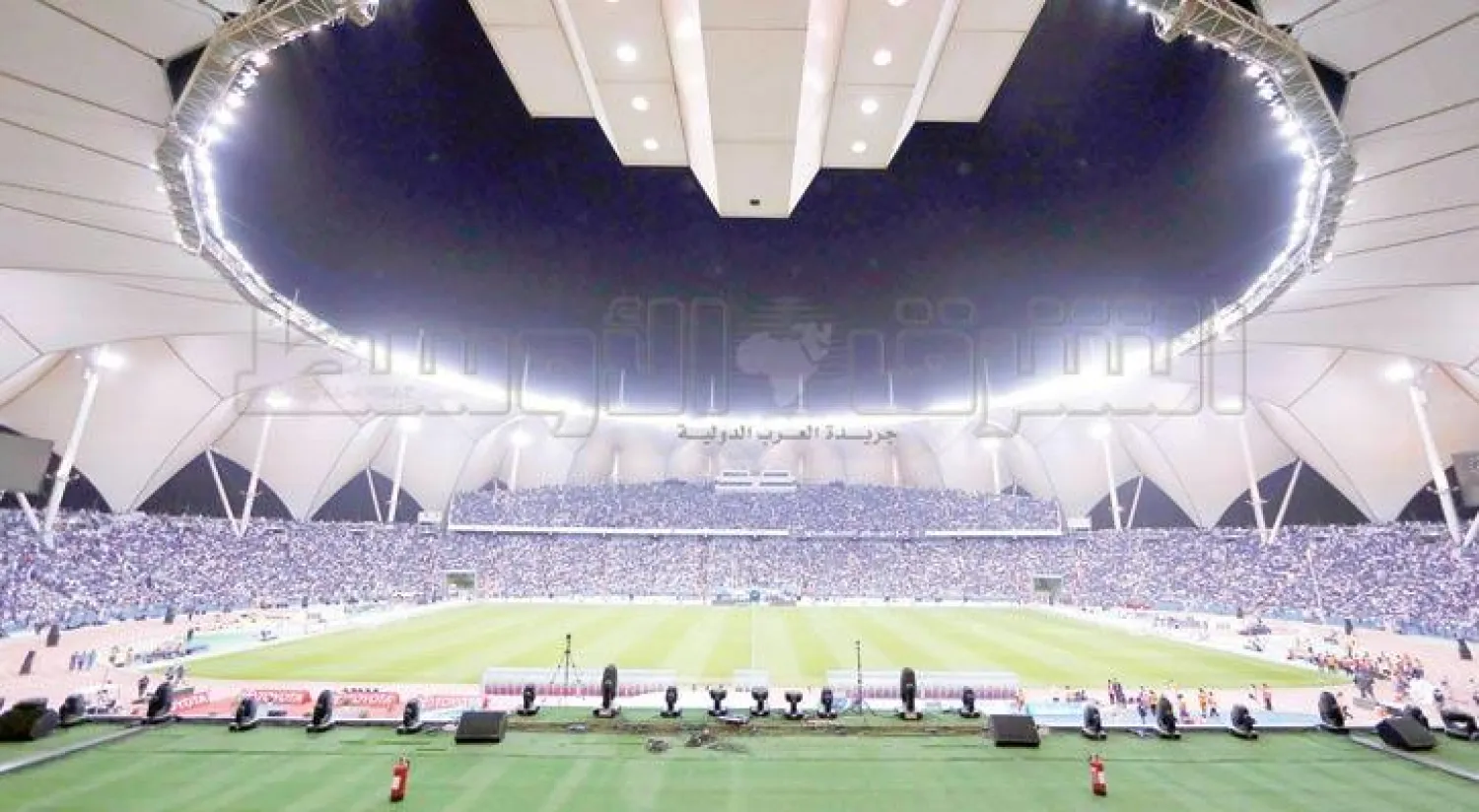 جانب من الحضور الجماهيري في ليلة تتويج الهلال باللقب (تصوير: بدر الحمد)