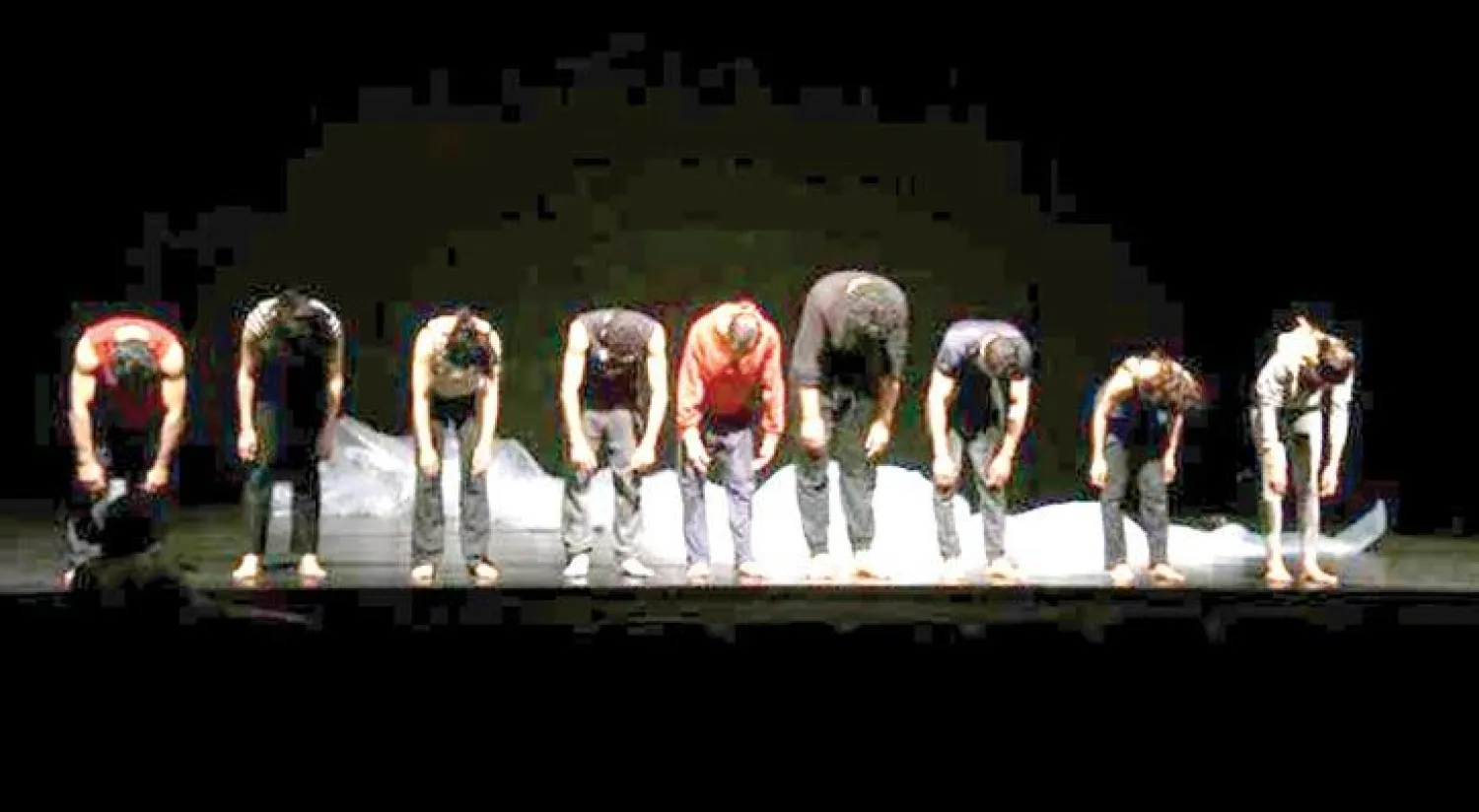 لوحة فنية راقصة من العمل