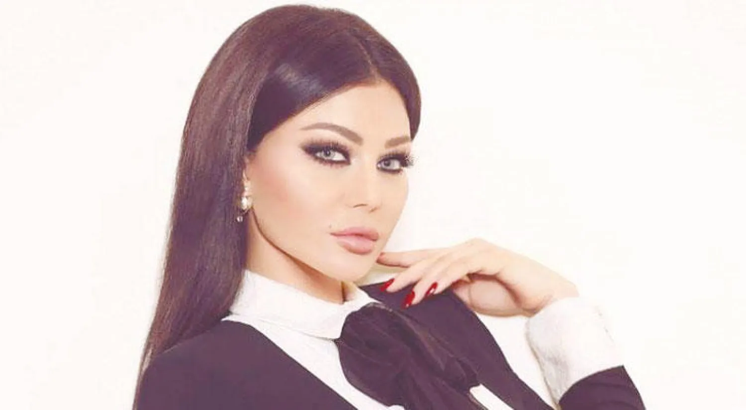 هيفاء وهبي تطلق الإعلان المصوّر لمسلسلها الرمضاني «الحرباية»