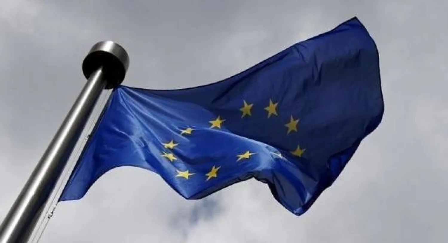 الاتحاد الأوروبي قال إن الغموض المحيط بالآفاق الاقتصادية لا يزال كبيراً (رويترز)