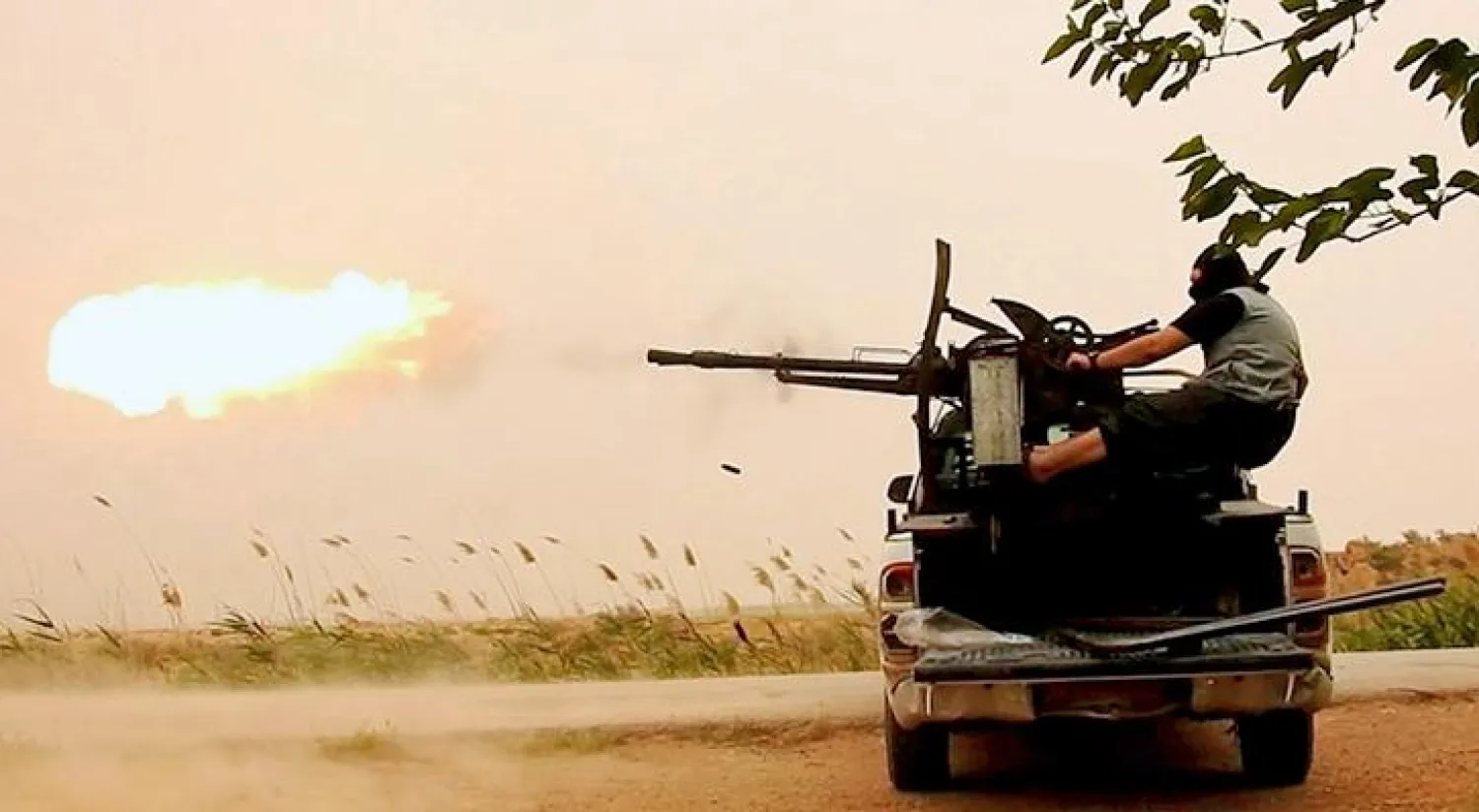 «داعش» مستمر في قصف المناطق التي تسيطر عليها قوات النظام السوري (أ.ب)