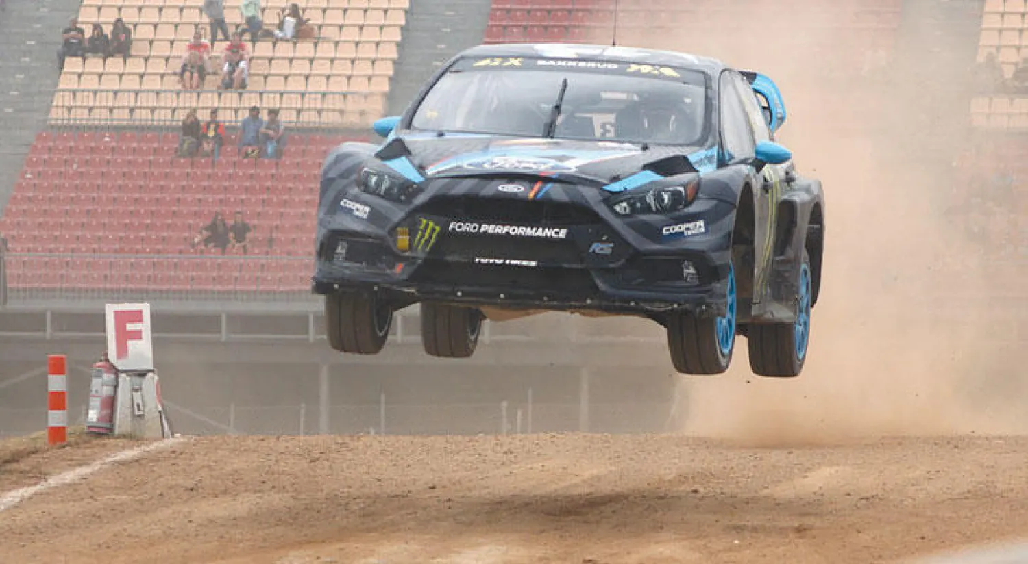 «فورد فوكس» الرياضية أثناء أحد السباقات
