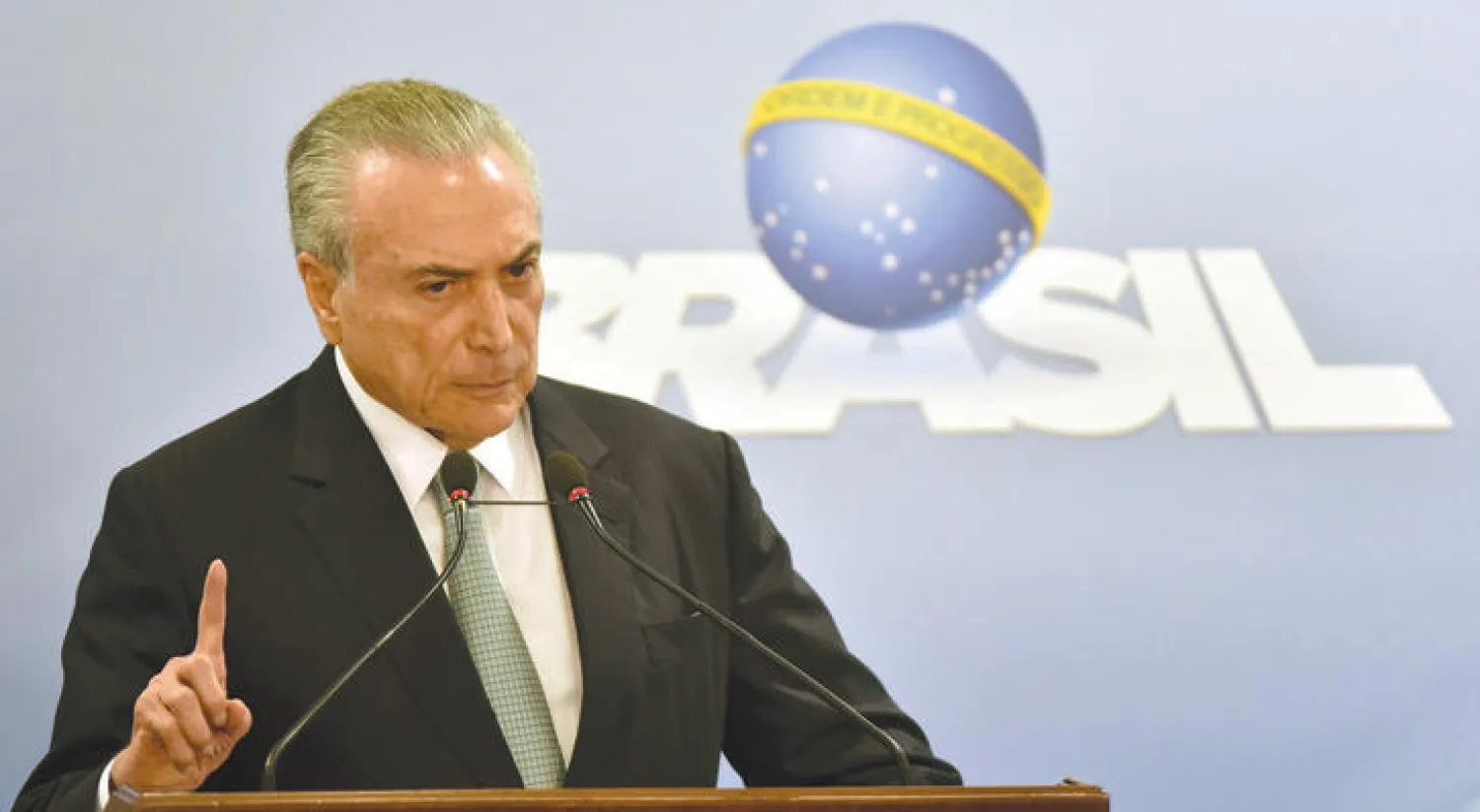 الرئيس تامر في أول ظهور له بعد أزمة التسجيلات (أ.ب)