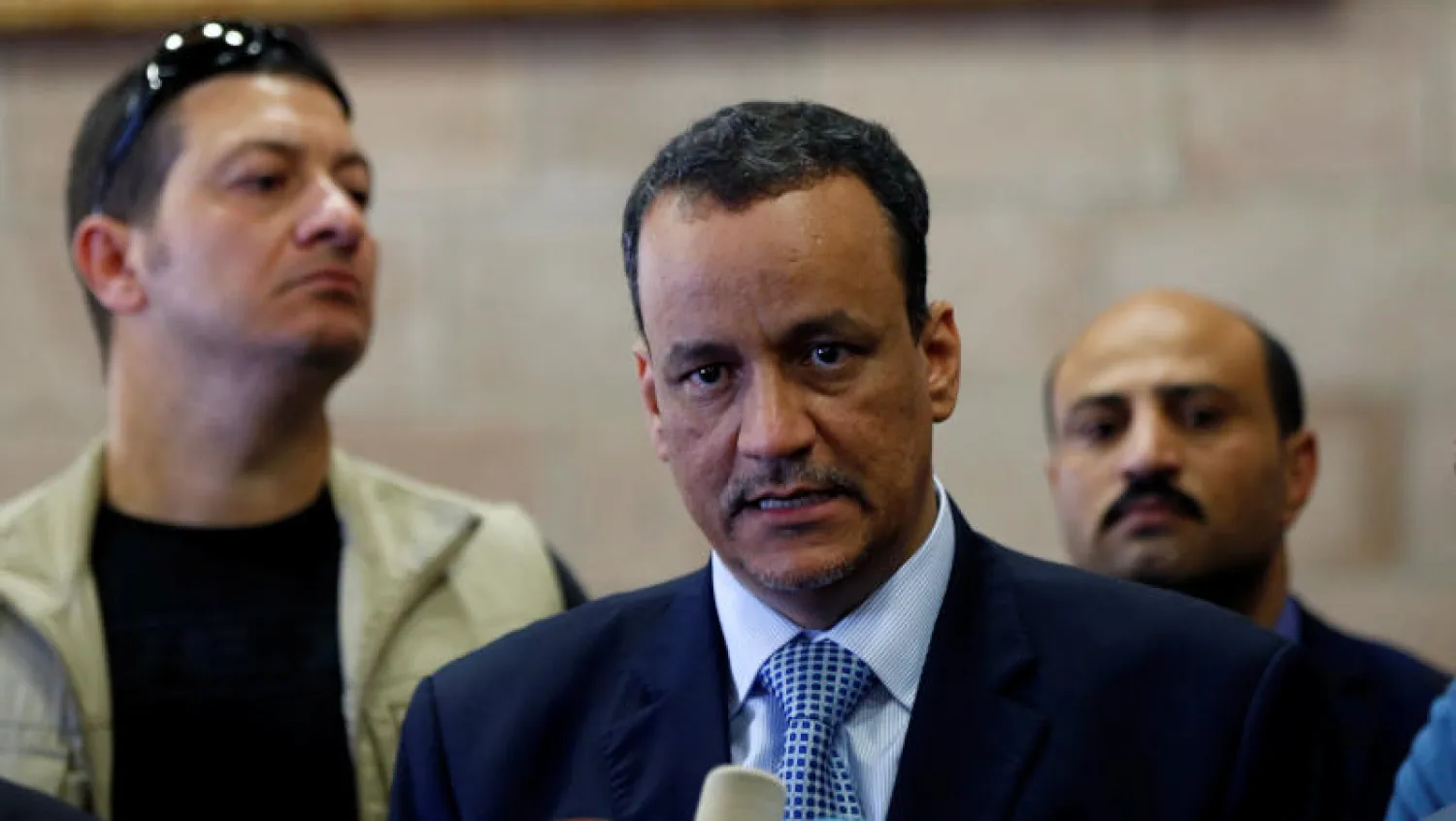 مبعوث الأمم المتحدة الخاص إلى اليمن إسماعيل ولد الشيخ في صنعاء (رويترز)