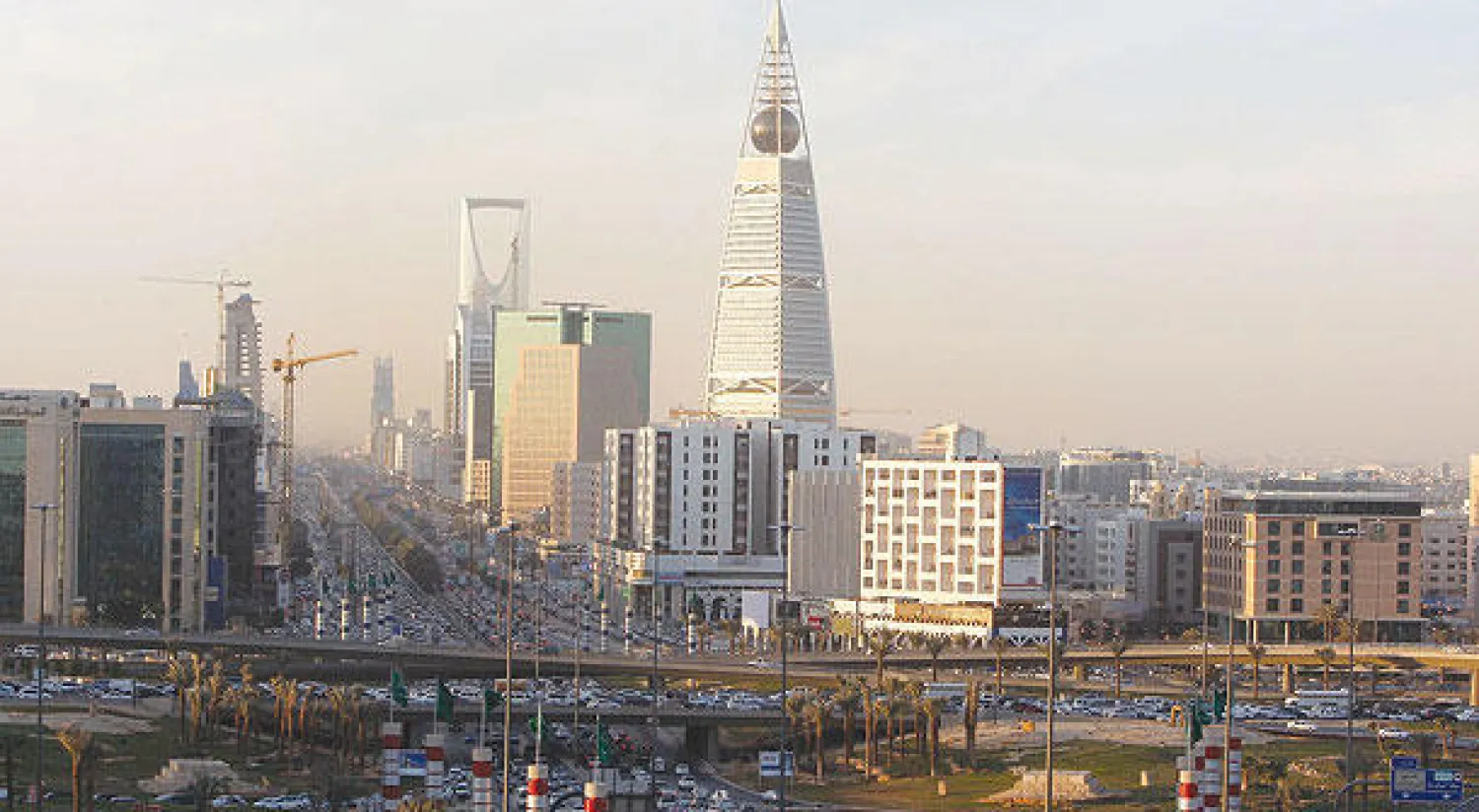 جانب من وسط الرياض