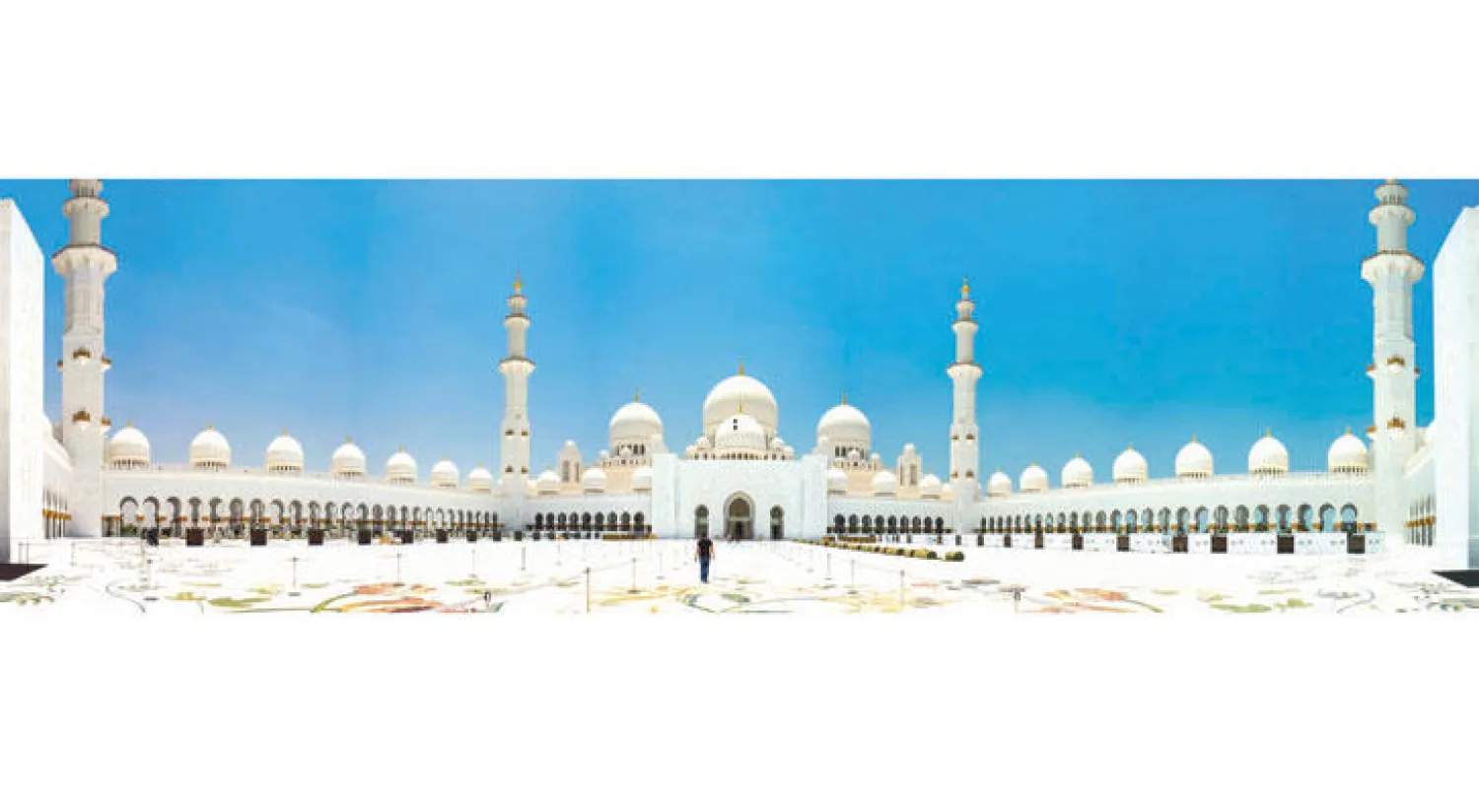 جامع الشيخ زايد في أبوظبي يستقبل 257 ألف صائم ومصل في الأسبوع الأول من رمضان