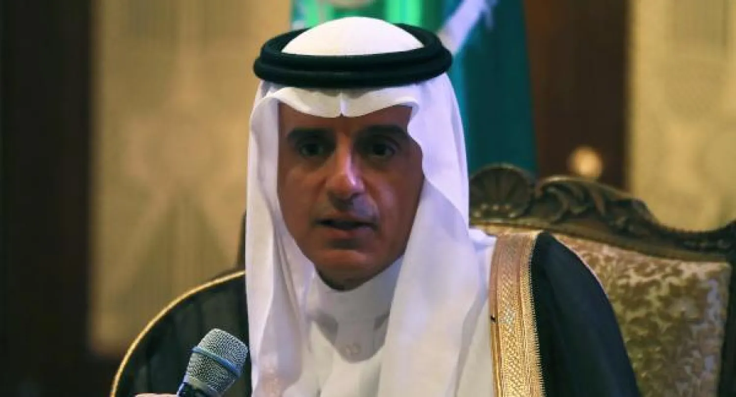 وزير الخارجية السعودي عادل الجبير يتحدث إلى الصحافيين في باريس (أ.ف.ب)